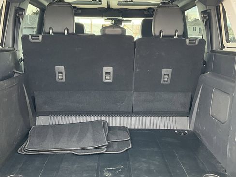 Used 2025 Ford Bronco Badlands AWD/4WD image 18