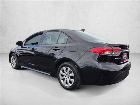 Used 2024 Toyota Corolla LE image 8