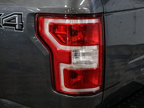 Used 2019 Ford F150 XLT w/ Equipment Group 302A Luxury AWD/4WD image 15