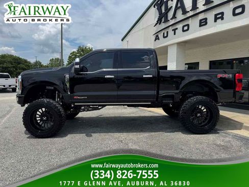 Used 2025 Ford F250 Platinum w/ Platinum Plus Package AWD/4WD image 9