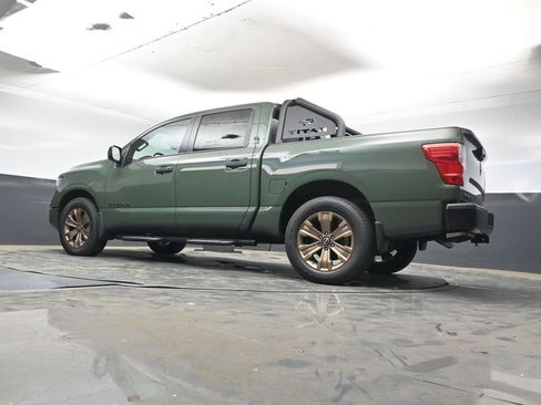 Used 2024 Nissan Titan SV w/ SV Bronze Edition Package image 12