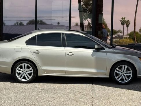 Used 2015 Volkswagen Jetta TDI SEL image 14