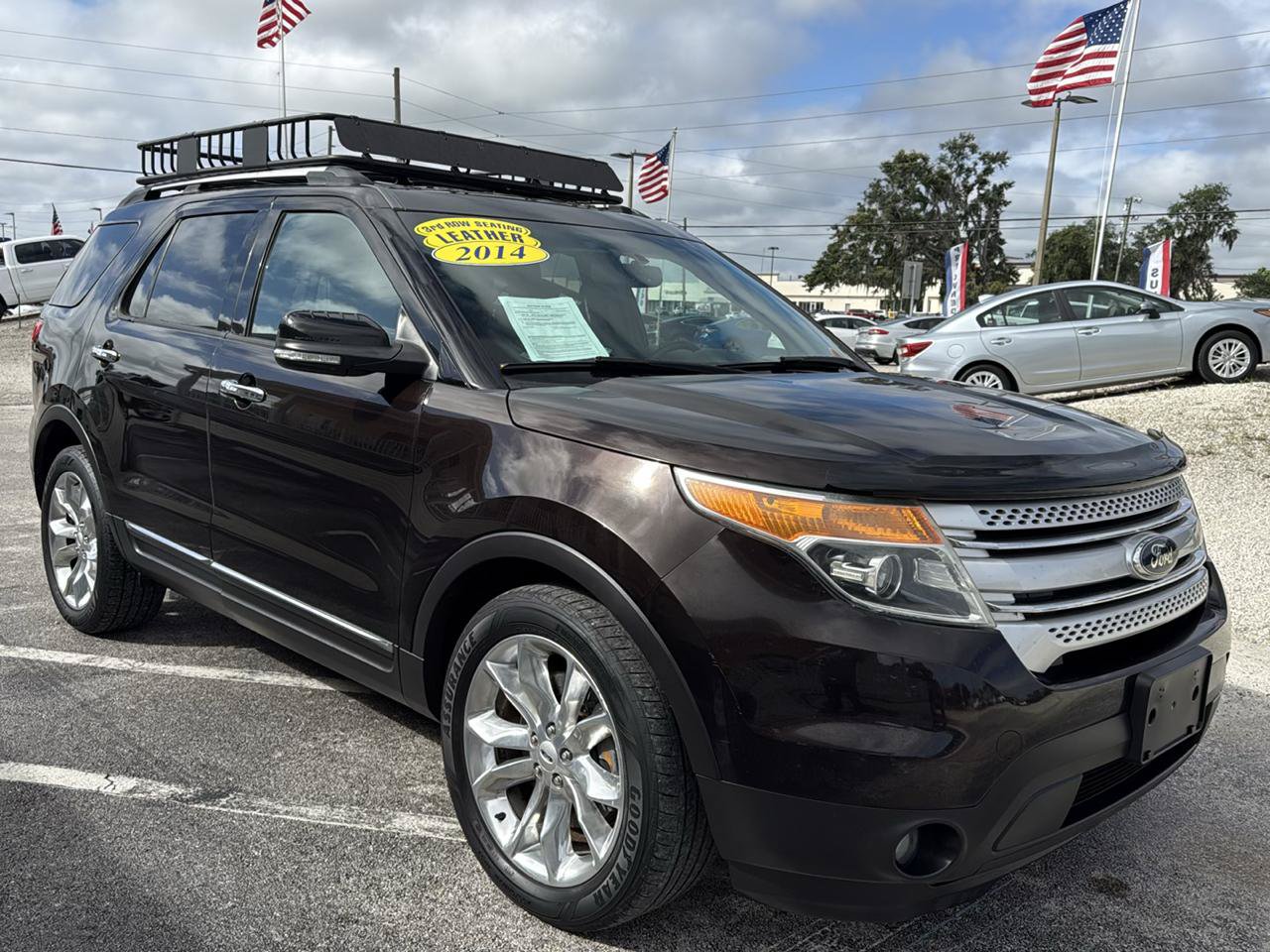 Used 2014 Ford Explorer XLT w/ Equipment Group 202A FWD image 7