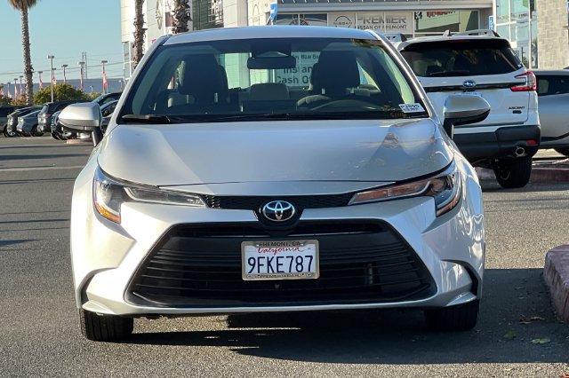 Used 2023 Toyota Corolla LE FWD image 9