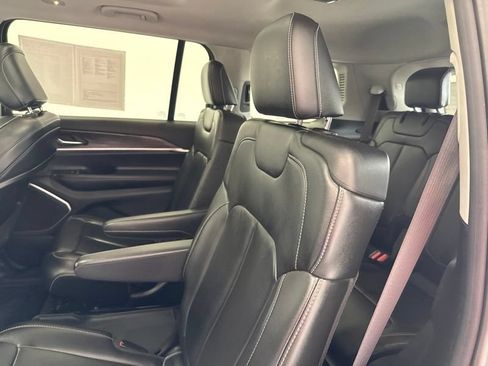 Used 2021 Jeep Grand Cherokee L Limited AWD/4WD image 20