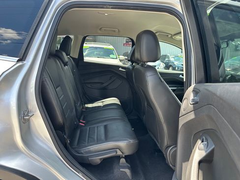 Used 2015 Ford Escape SE w/ Equipment Group 201A FWD image 14