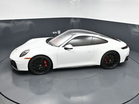 Used 2026 Porsche 911 Carrera S RWD image 13