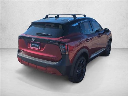 New 2026 Nissan Kicks SR FWD image 7
