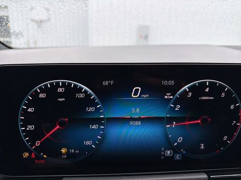 Used 2023 Mercedes-Benz GLA 250 w/ Premium Package image 15