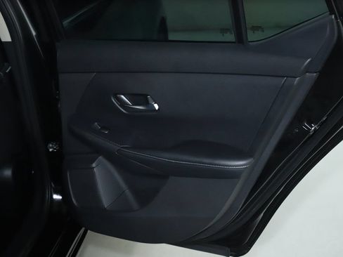 Certified 2023 Nissan Sentra S FWD image 33
