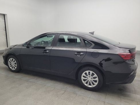 Used 2024 Kia Forte LX image 3