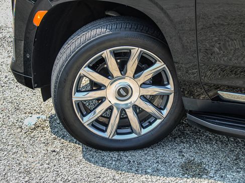 Used 2023 Cadillac Escalade ESV Premium Luxury AWD/4WD image 13
