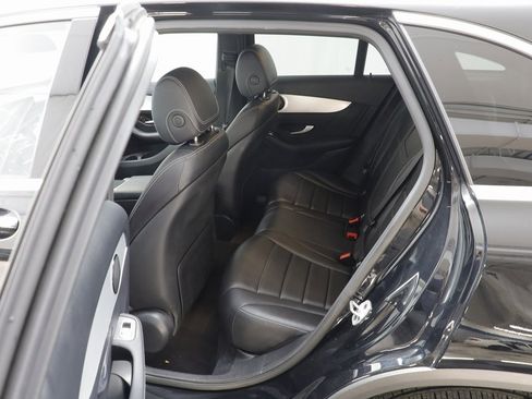 Used 2022 Mercedes-Benz GLC 300 4MATIC image 16