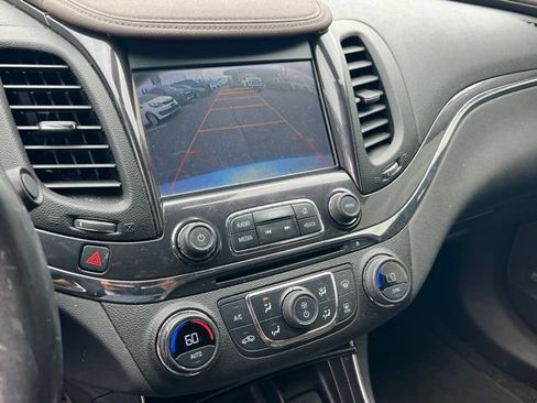 Used 2014 Chevrolet Impala LT FWD image 20