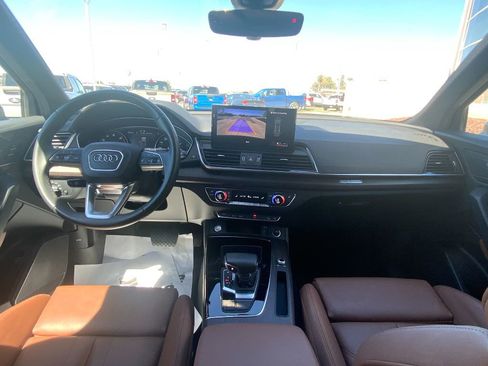 Used 2024 Audi Q5 2.0T Premium w/ Convenience Package image 12