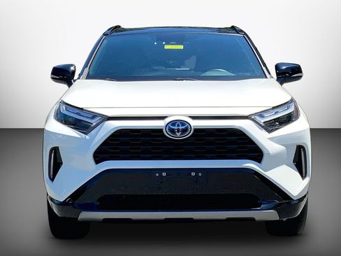 Used 2022 Toyota RAV4 XSE w/ XSE Grade Weather Package AWD/4WD image 5