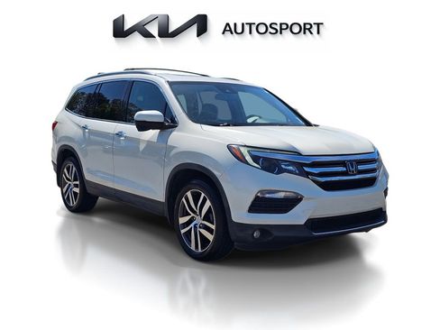 Used 2017 Honda Pilot Touring image 5