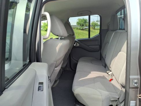 Used 2016 Nissan Frontier SV w/ SV Value Truck Package AWD/4WD image 21