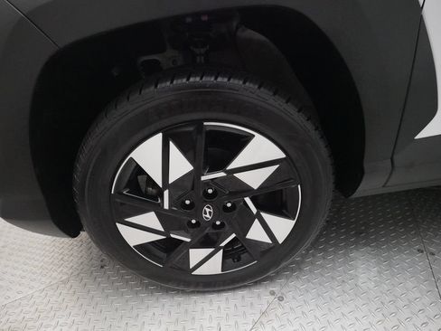 Used 2024 Hyundai Kona SEL AWD/4WD image 26