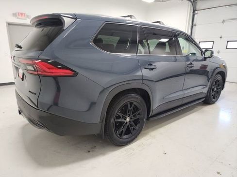 Used 2024 Toyota Grand Highlander Limited image 12