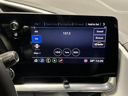 Used 2020 Chevrolet Corvette Stingray Premium Cpe w/ 3LT Preferred Equipment Group image 17