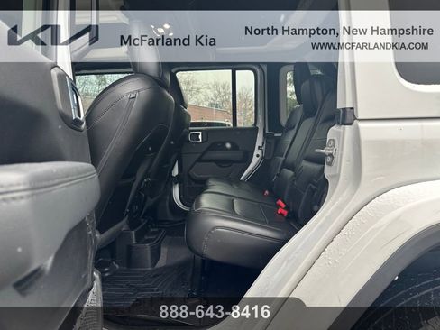 Used 2021 Jeep Wrangler Unlimited Sahara image 26
