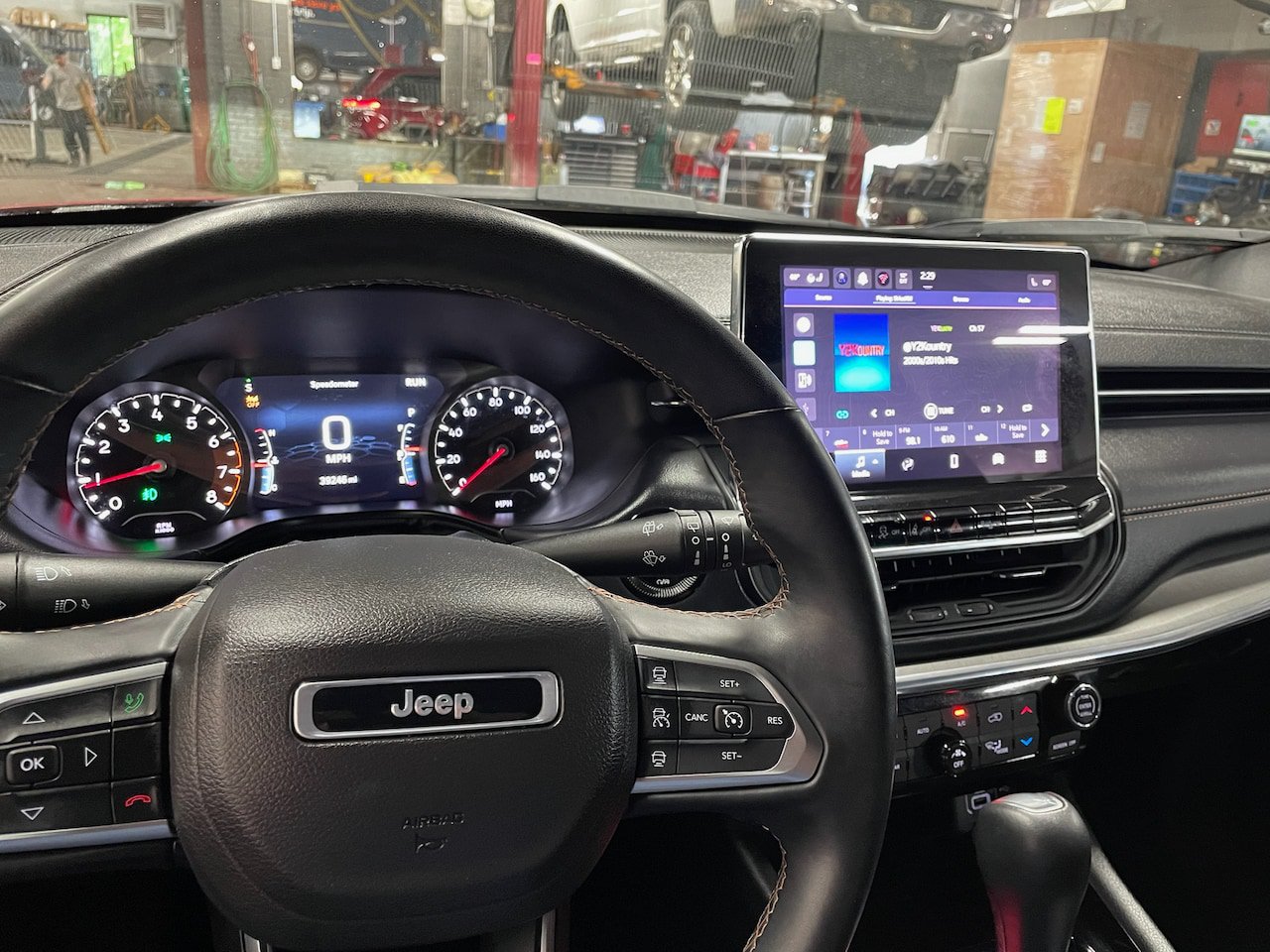 Used 2022 Jeep Compass Limited AWD/4WD image 2