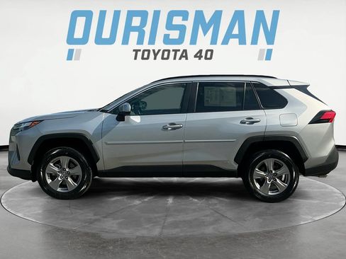 Used 2024 Toyota RAV4 LE AWD/4WD image 4