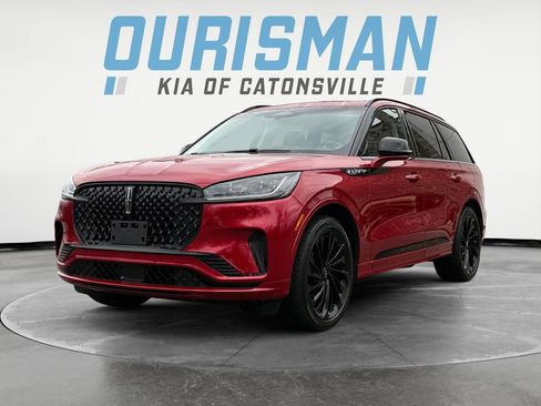 Used 2025 Lincoln Aviator Reserve w/ Equipment Group 201A image 2