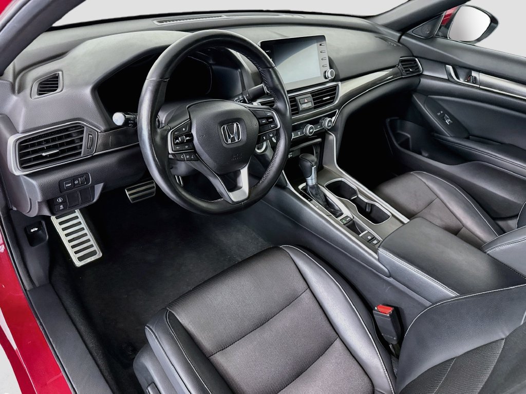 Certified 2018 Honda Accord Sport image 9