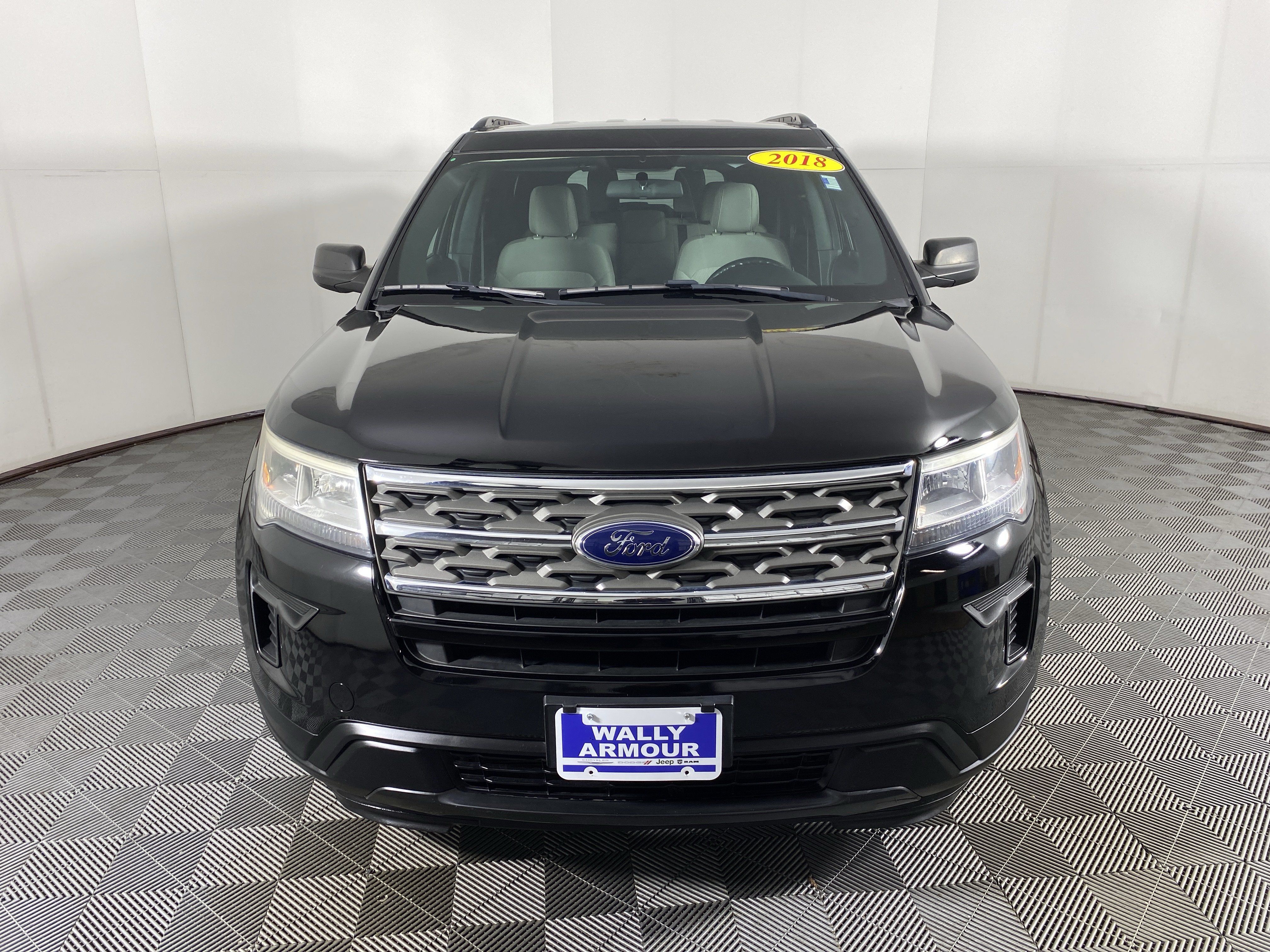 Used 2018 Ford Explorer 4WD w/ Class II Trailer Tow Package image 10