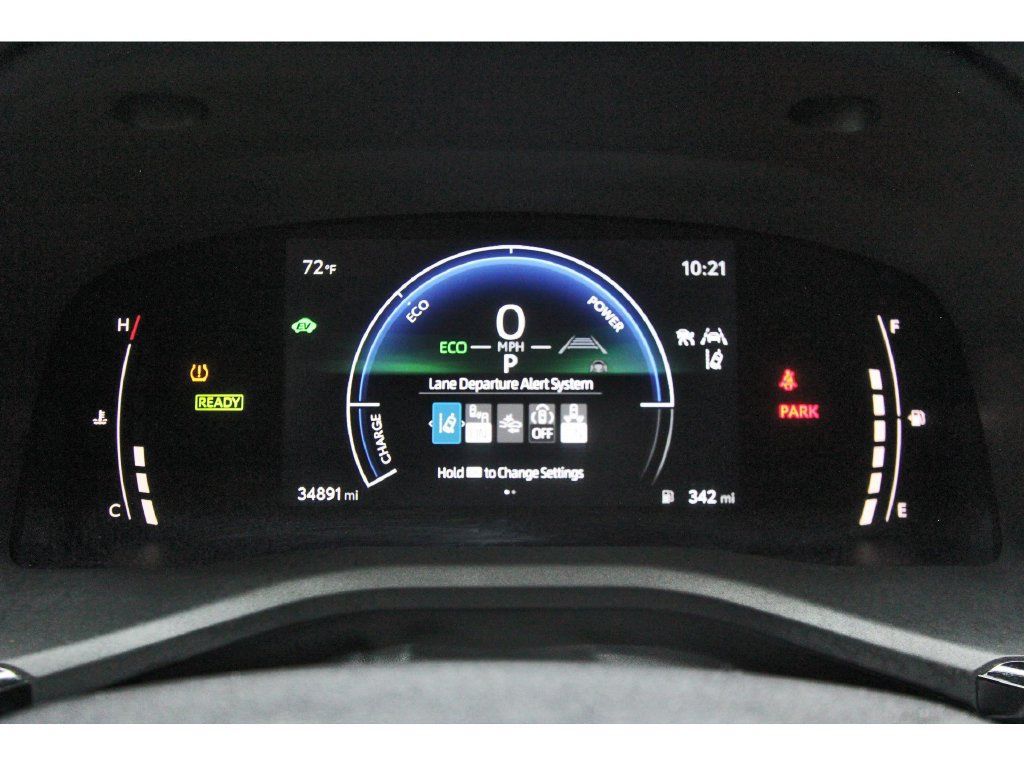Used 2025 Toyota Camry LE FWD image 17