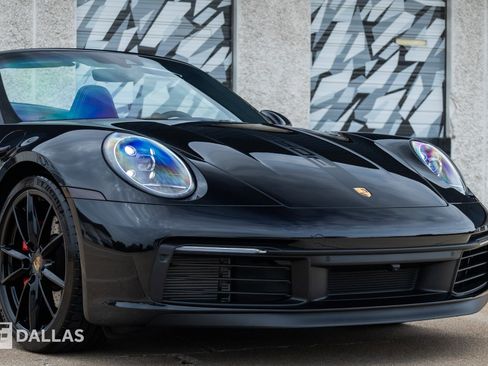 Used 2024 Porsche 911 Carrera 4S AWD/4WD image 2