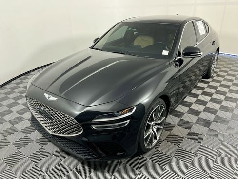 Used 2022 Genesis G70 3.3T RWD image 7