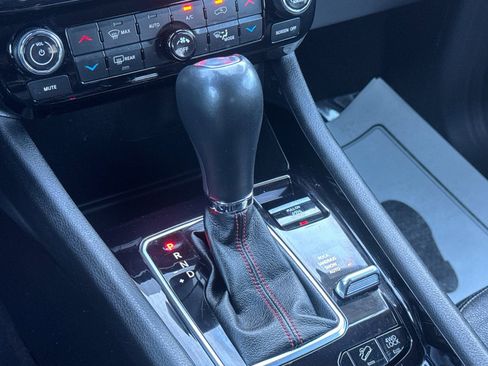 Used 2022 Jeep Compass Trailhawk w/ Trailhawk Convenience Group image 16