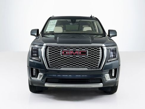 Used 2021 GMC Yukon Denali w/ Denali Premium Package image 8