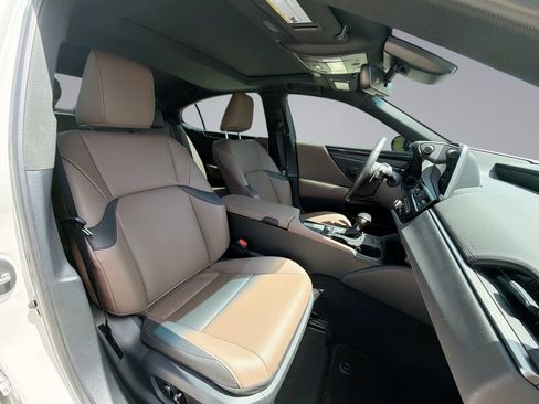 Used 2023 Lexus ES 350 w/ Accessory Package (Z2) FWD image 16