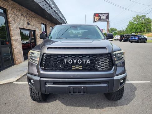Used 2018 Toyota Tundra SR5 w/ TRD Off Road Package AWD/4WD image 8