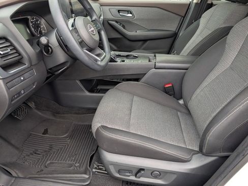 Used 2023 Nissan Rogue SV image 22