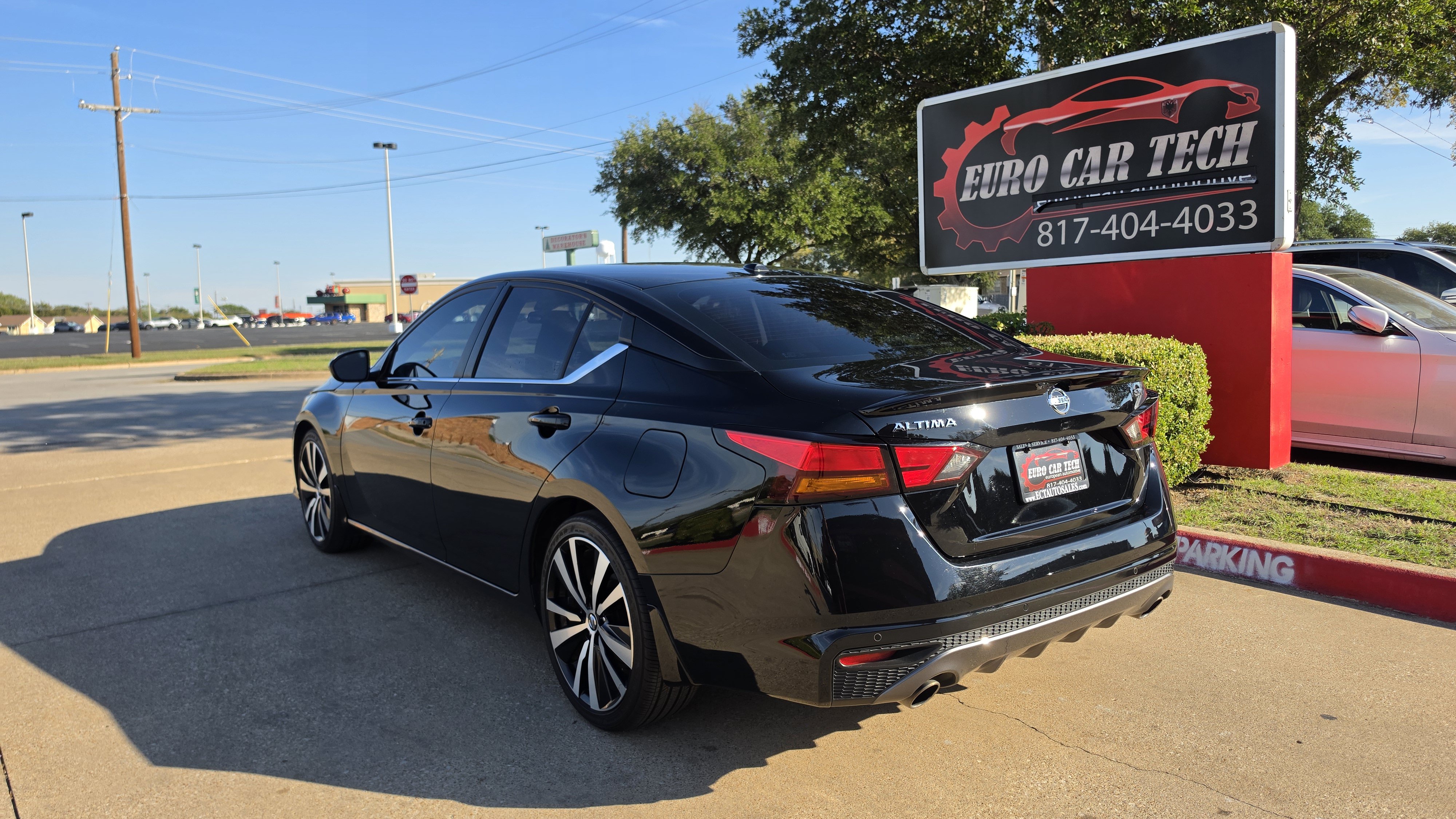Used 2020 Nissan Altima 2.5 SR FWD image 3