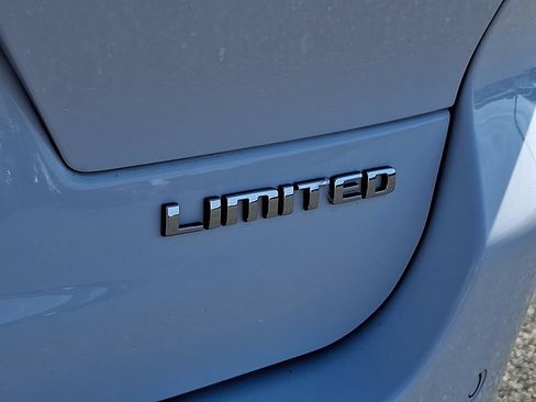 Used 2023 Jeep Grand Cherokee L Limited w/ Trailer Tow Group (B) AWD/4WD image 31