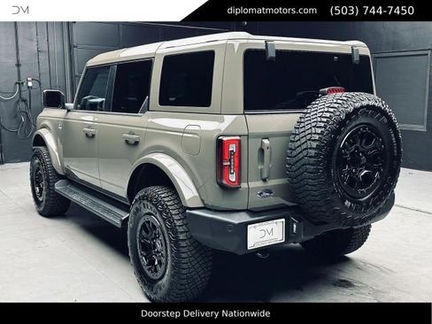 Used 2025 Ford Bronco Outer Banks AWD/4WD image 5
