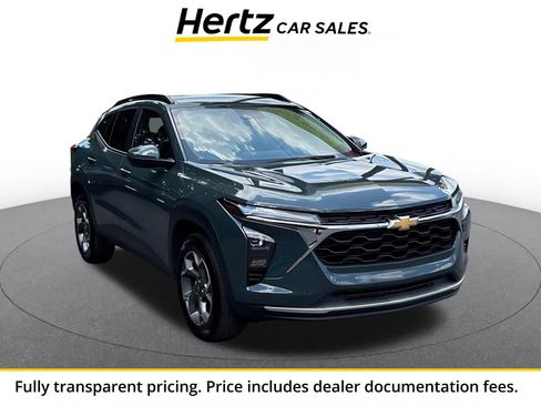 Used 2025 Chevrolet Trax LT w/ LT Convenience Package FWD image 1