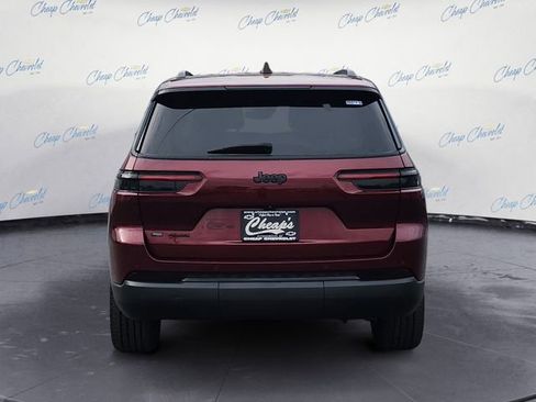 Used 2023 Jeep Grand Cherokee L Laredo AWD/4WD image 4