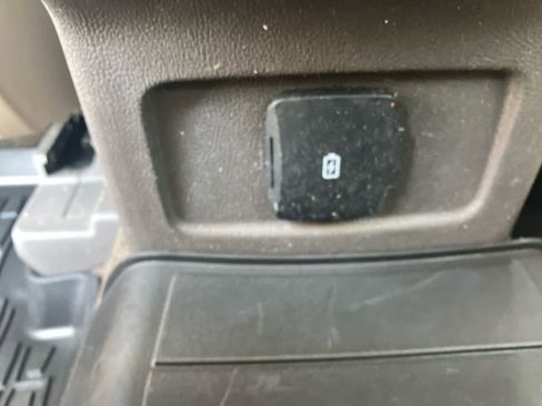 Used 2021 Lincoln Corsair Standard AWD w/ Premium Package image 37