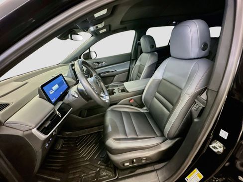Used 2025 Honda Prologue Touring image 13