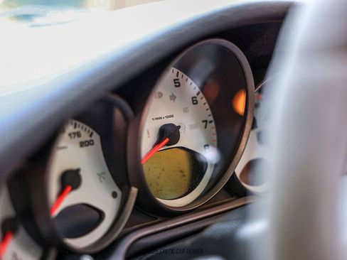 Used 2006 Porsche 911 Carrera S RWD image 31