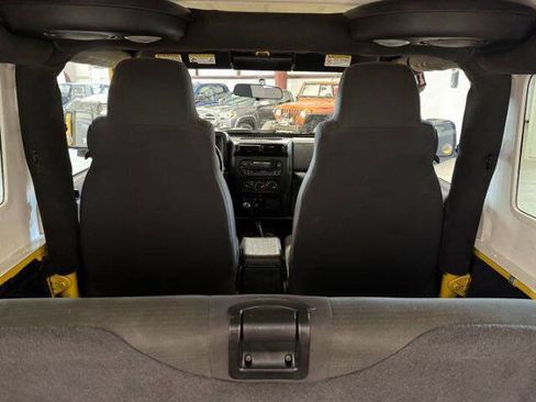 Used 2006 Jeep Wrangler Unlimited Rubicon image 16