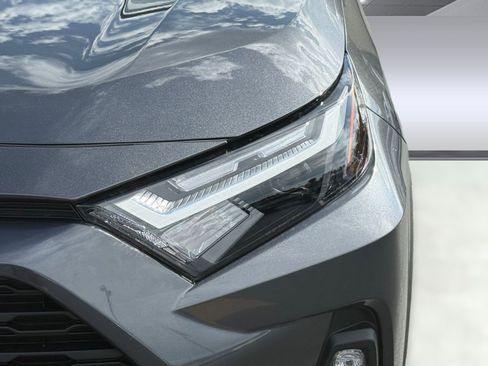 Used 2025 Toyota RAV4 XLE Premium image 11