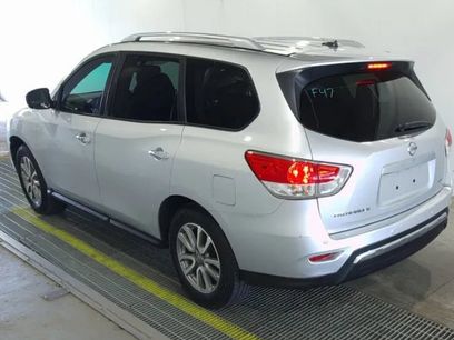 Used 2016 Nissan Pathfinder SV